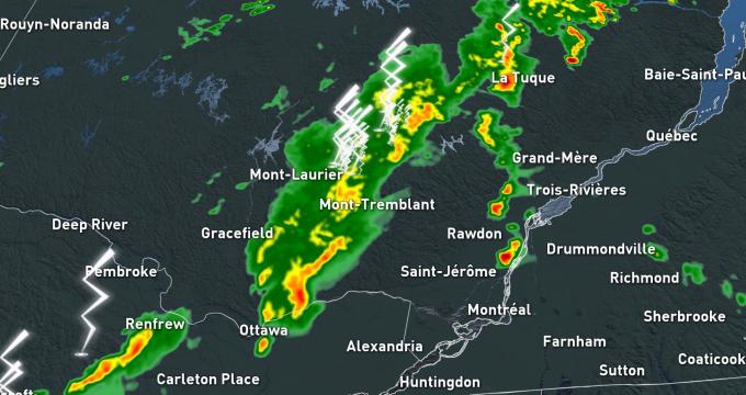 Meteomedia 600 Km D Orages Ont Frappe Le Quebec Mardi