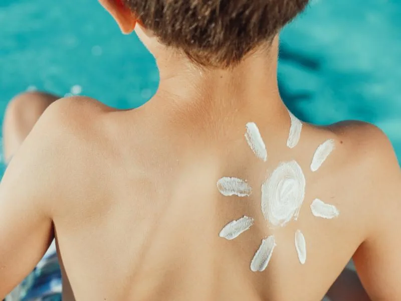 From application to aftercare, how to stay safe in the sun