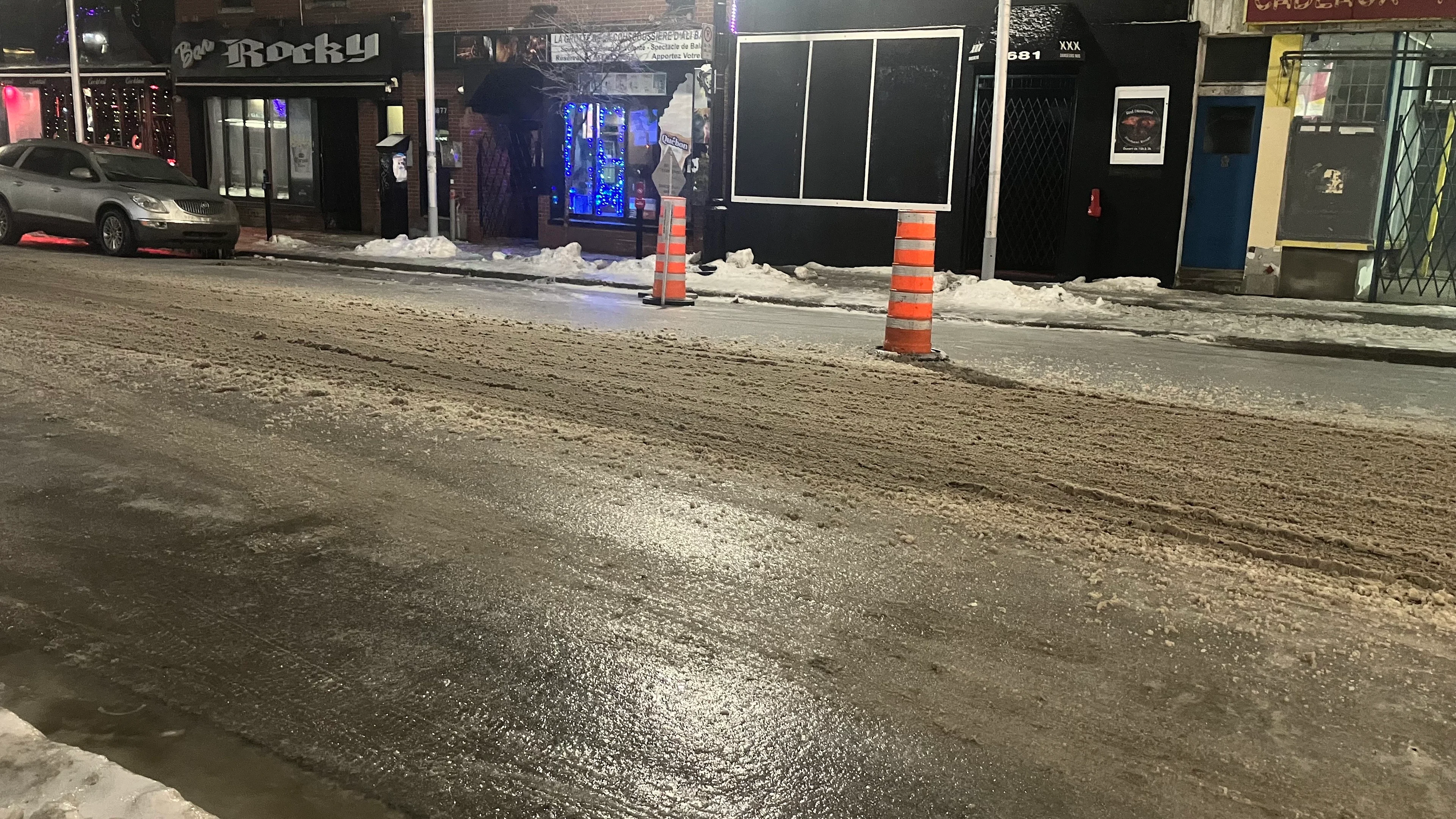 Kevin Cloutier - Montreal freezing rain2 - Jan25.jpg