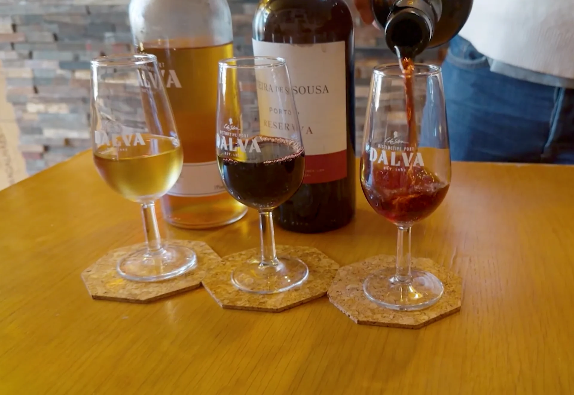 No re-use: Portugal sponsored - wine
