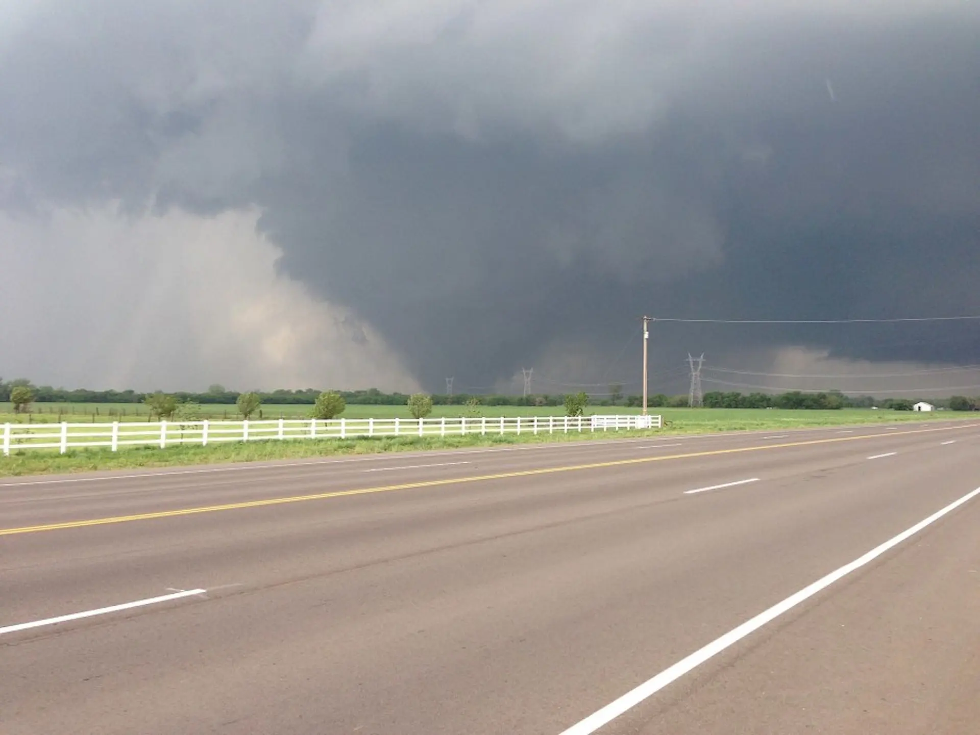 Storm chasers captured harrowing scenes of the 2013 Oklahoma tornado
