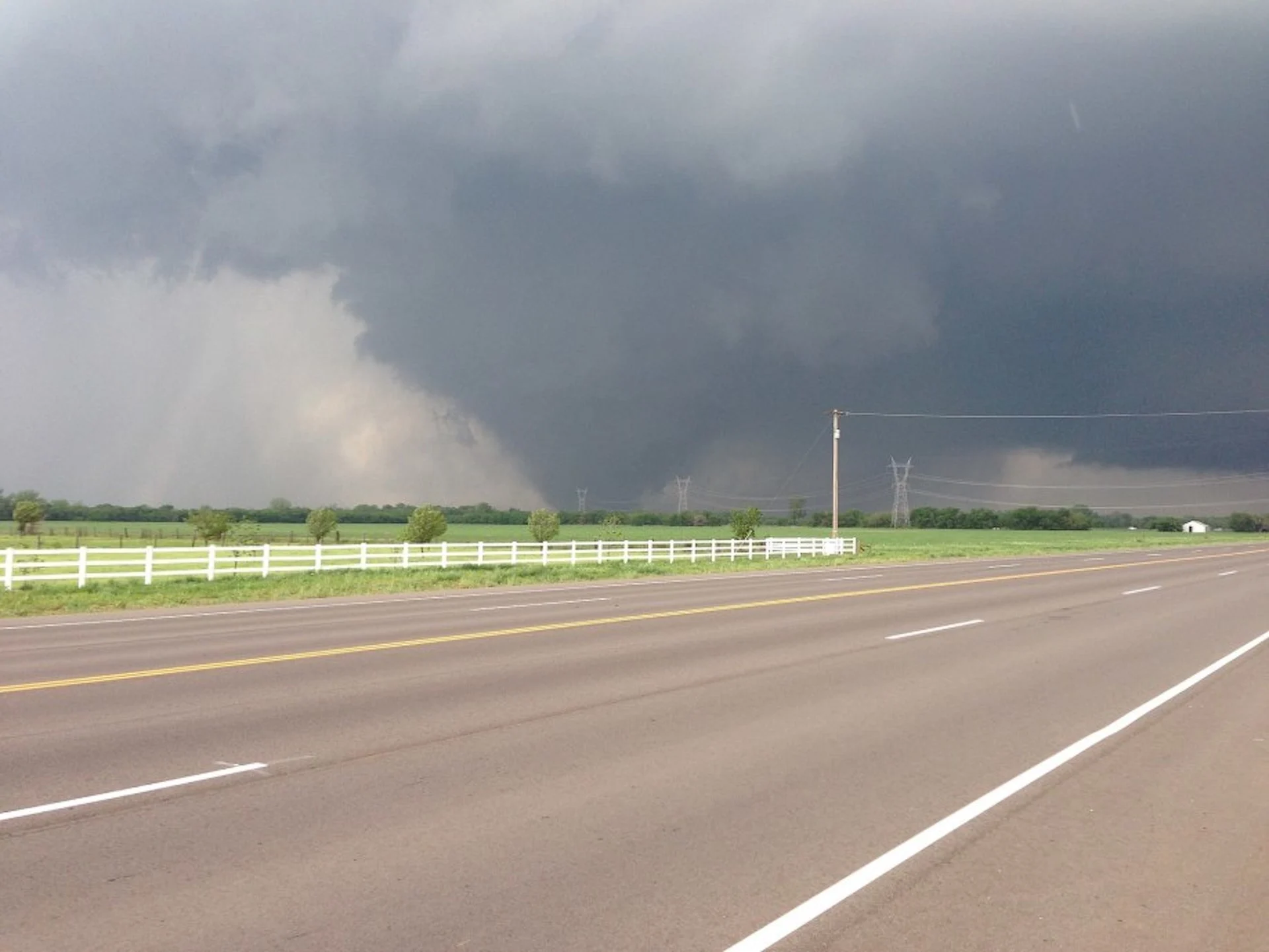 Storm chasers captured harrowing scenes of the 2013 Oklahoma tornado