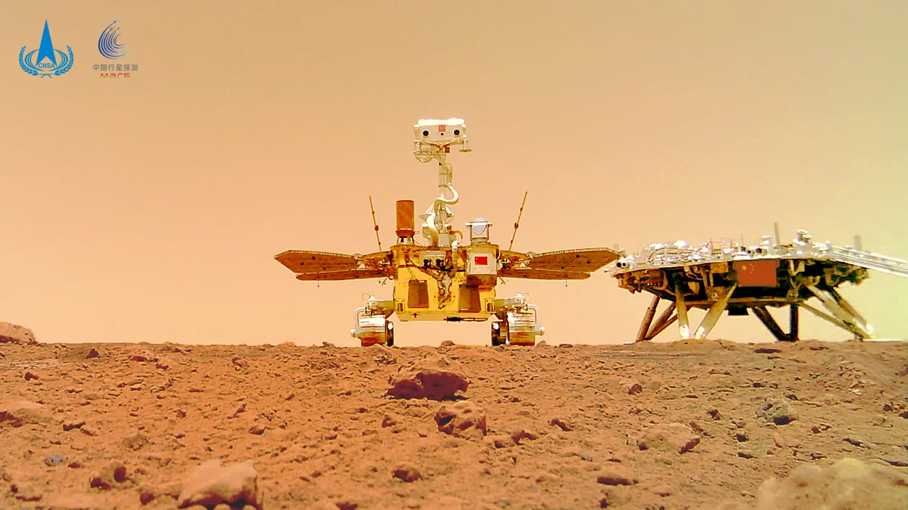 Zhurong-Rover-Mars-webcam-smallpic-CNSA