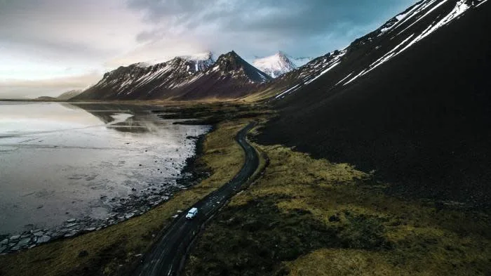 Près de 18 000 séismes secouent cette île