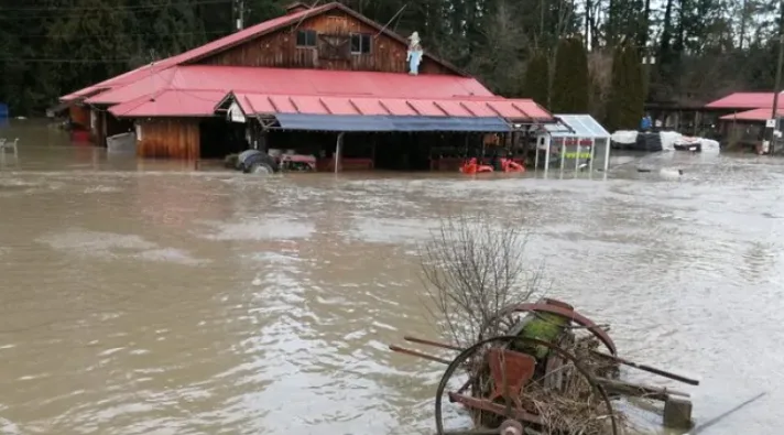 State of emergency continues in Vancouver Island due to heavy rain, floods