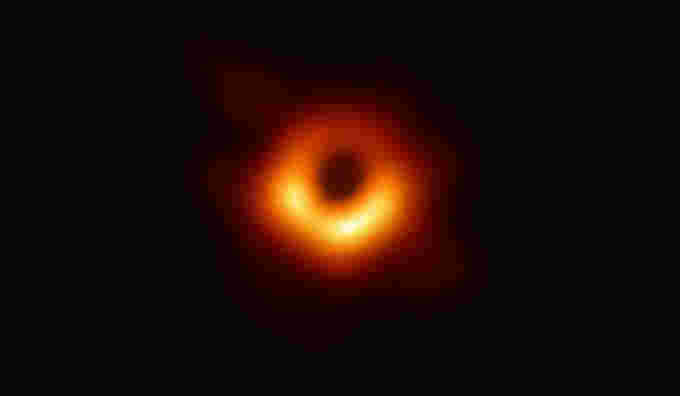 Galaxy-M87-Supermassive-black-hole-20190410-78m-800x466