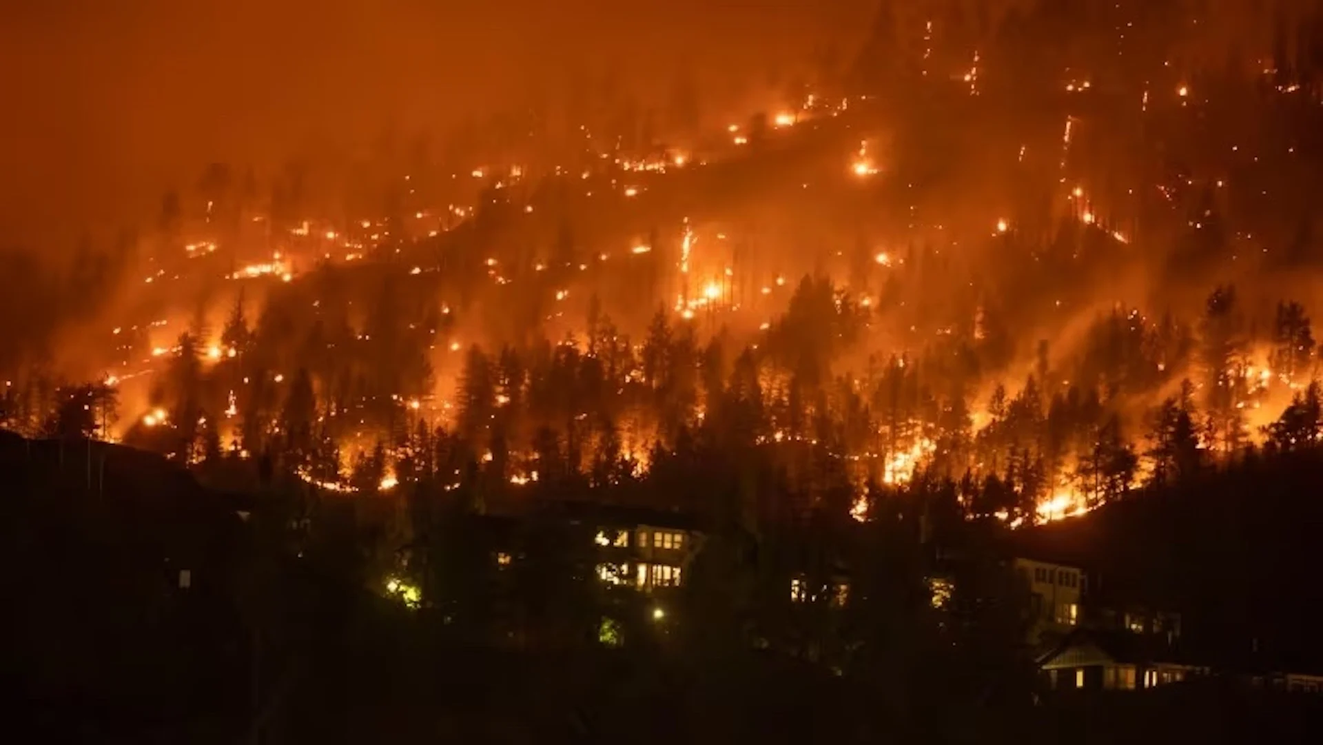 Kelowna wildfires/Ben Nelms/CBC