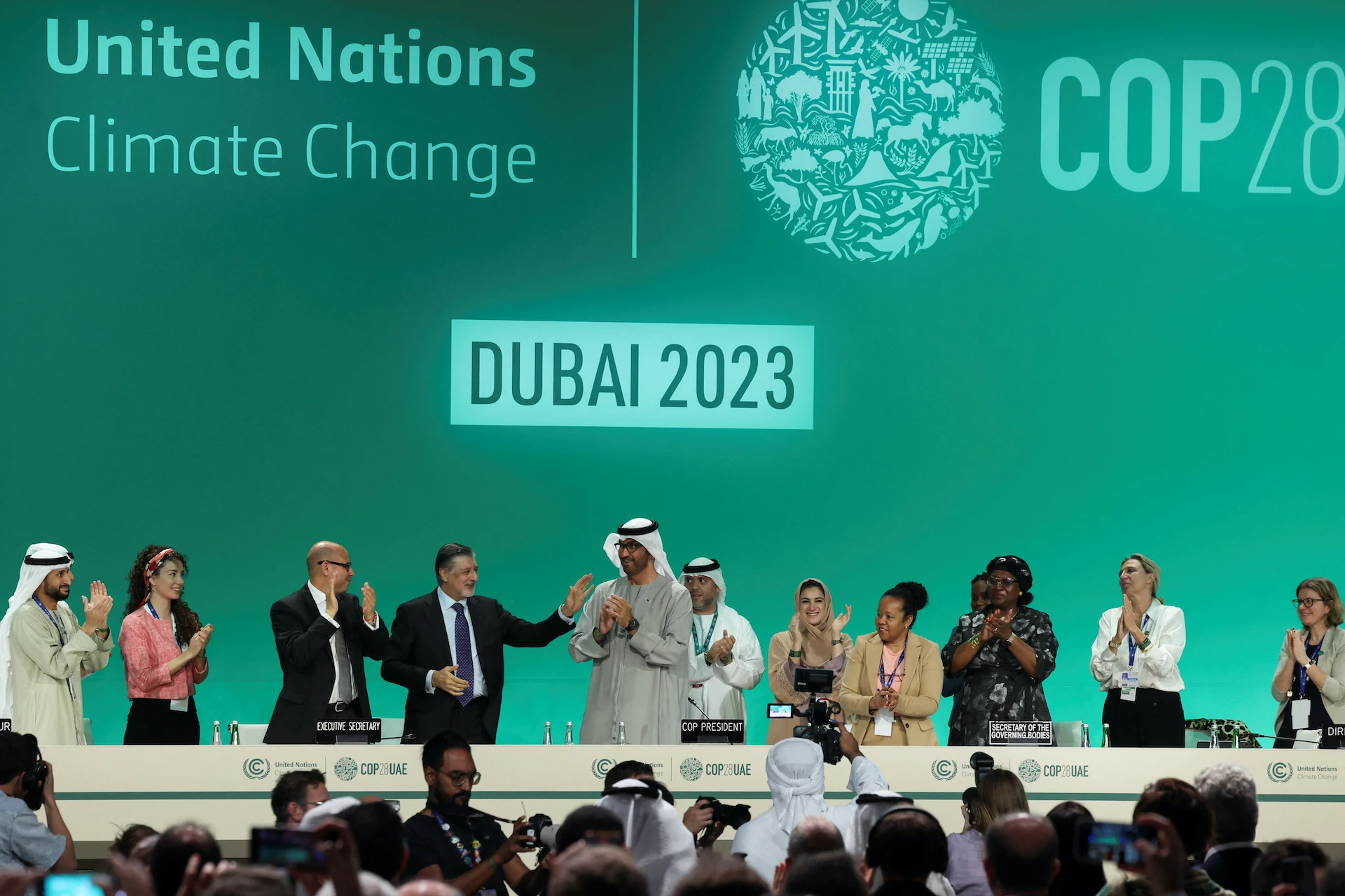 Countries strike deal at COP28 to transition away from fossil fuels