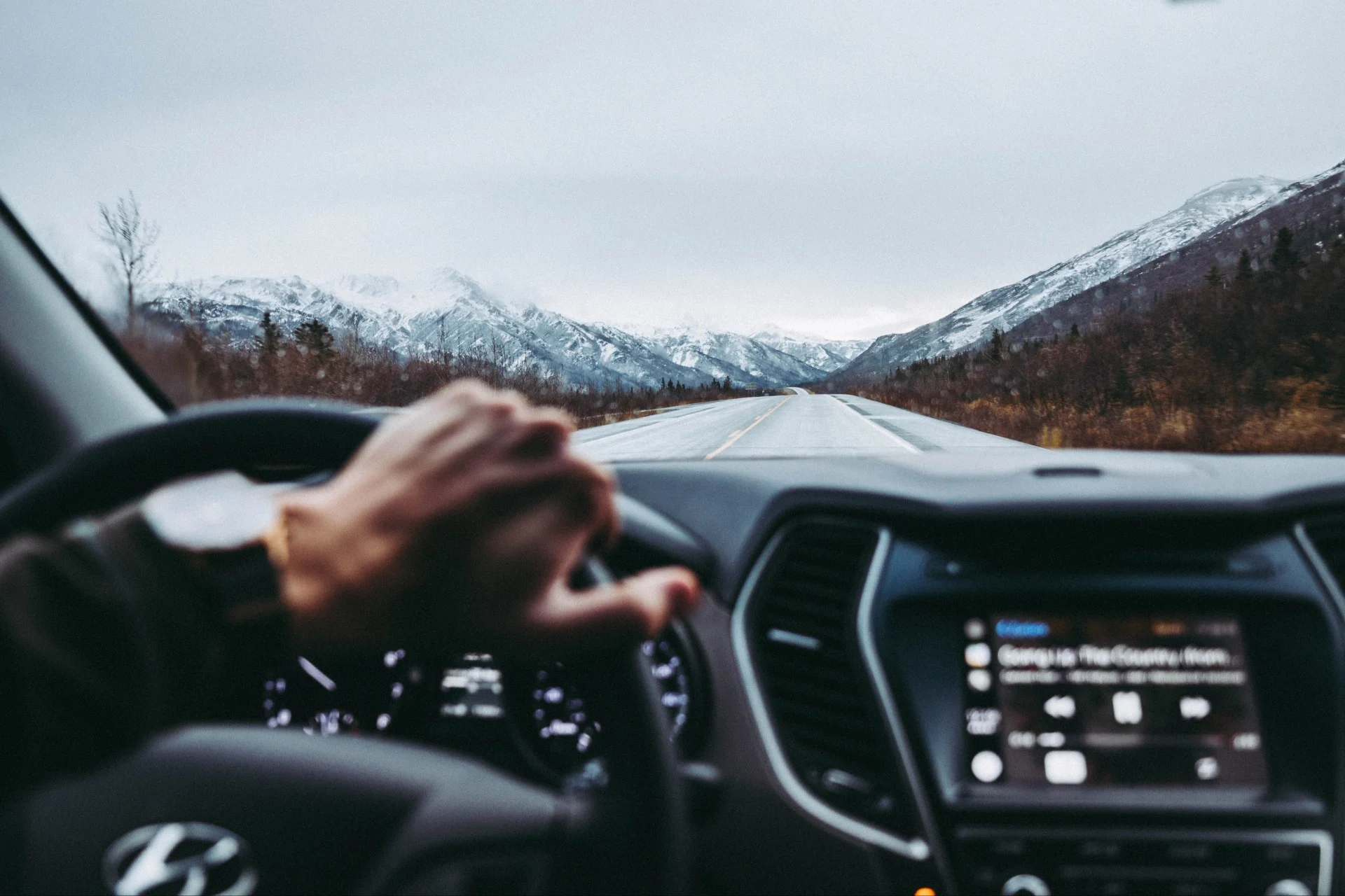 Réchauffer l’auto plusieurs minutes avant de partir, une fausse bonne idée