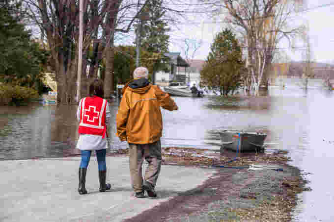 Rigaud, Quebec floods/Joe Alvoeiro / Canadian Red Cross