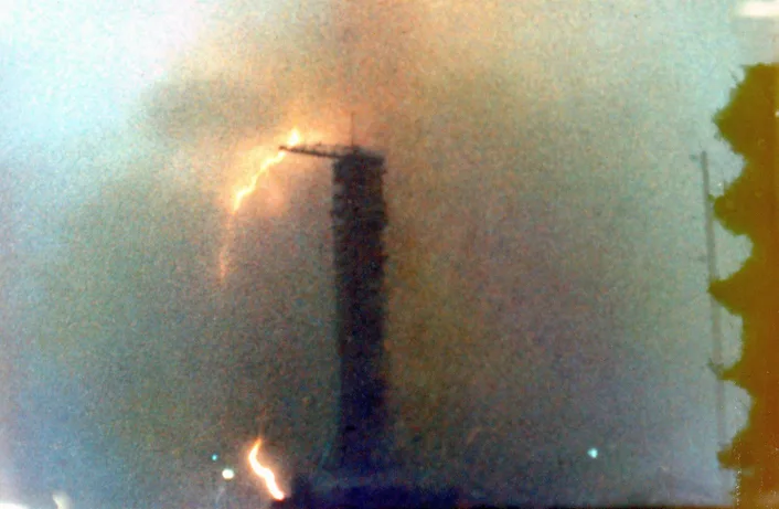 Lightning-struck-Apollo-12-hit-crane-platform-mobile-launcher