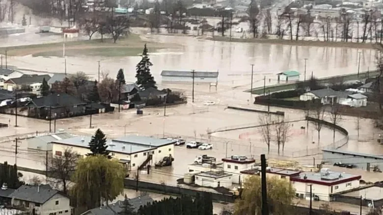 Merritt ordered to evacuate due to flooding of wastewater treatment plant
