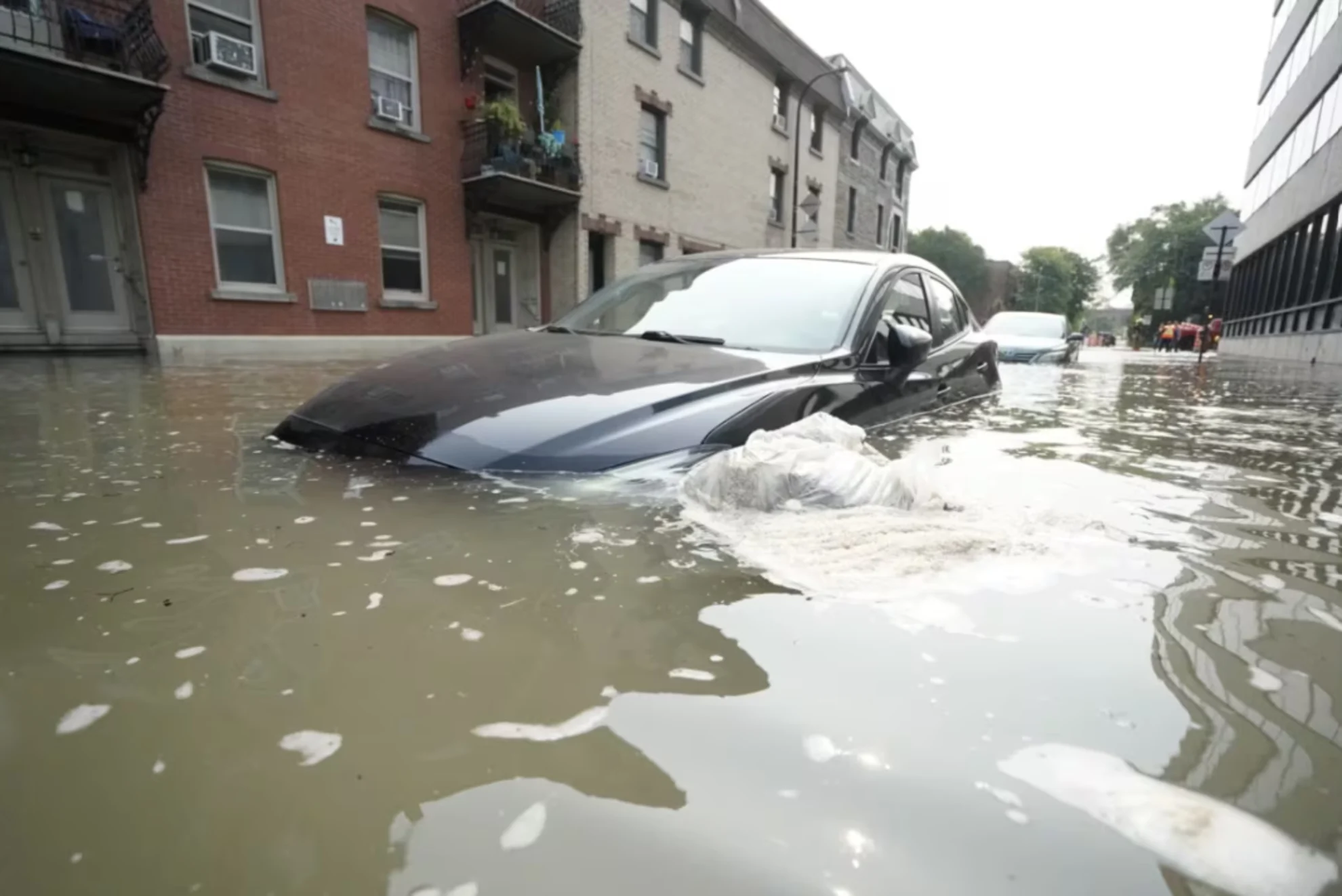 Montreal watermain break - Ivanoh Demers - Radio-Canada