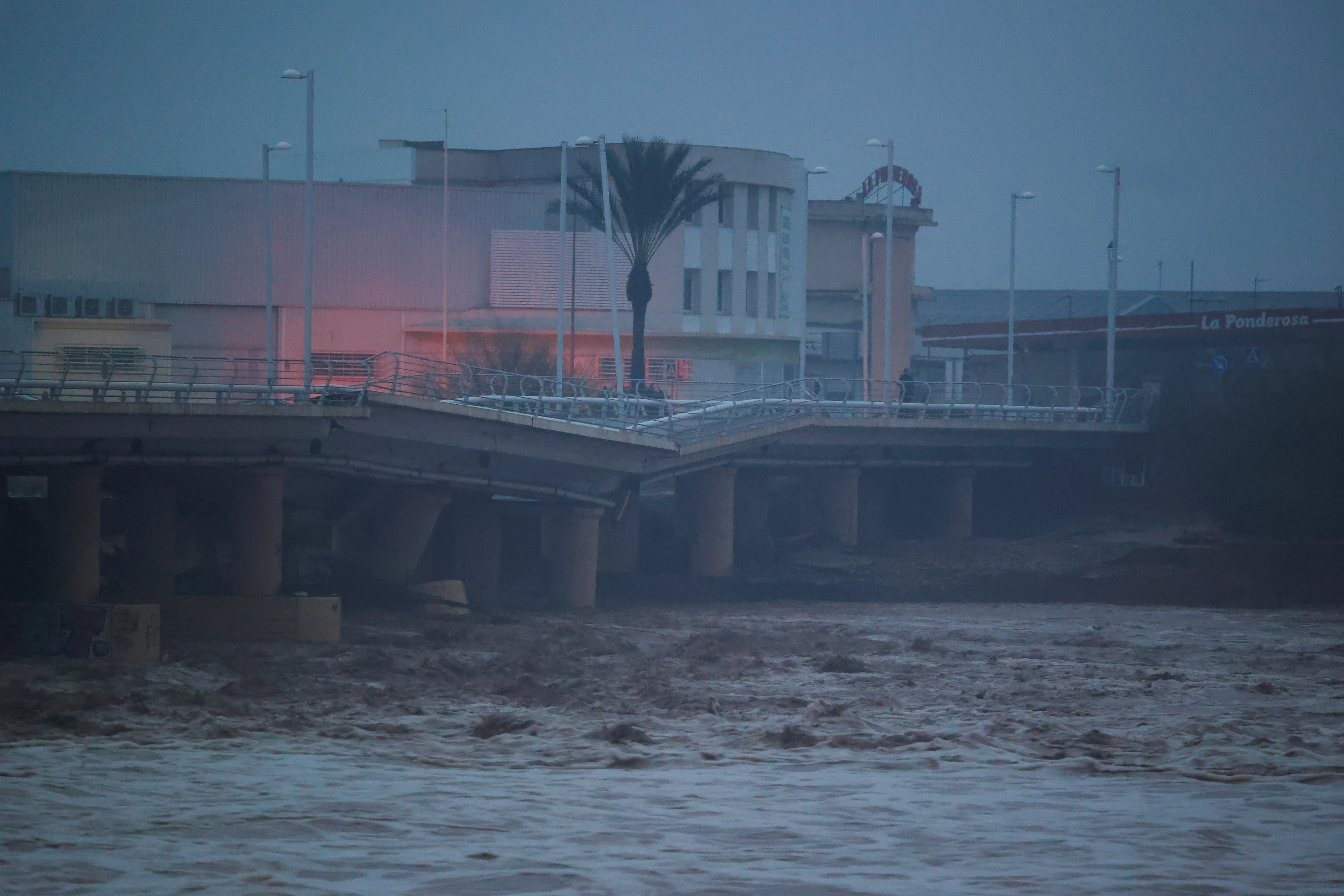 Flooding in the town of Carlet, Valencia region, Spain, October 30, 2024. REUTERS - Eva Manez