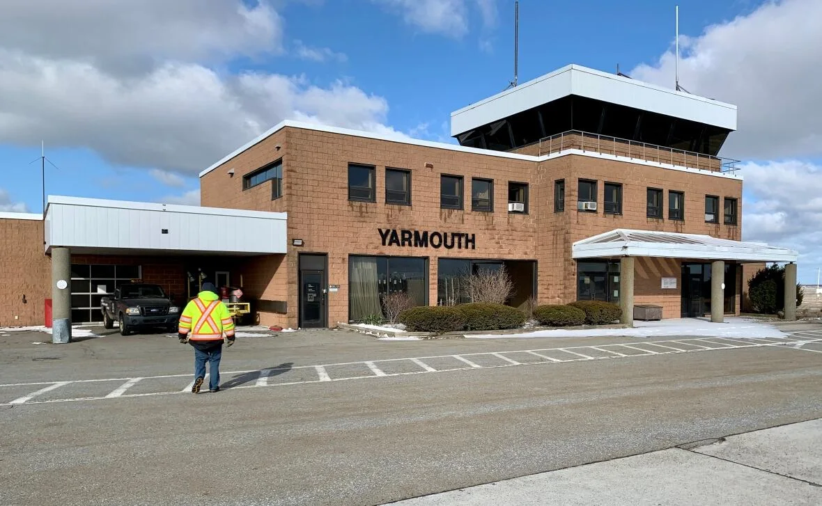 yarmouth-airport