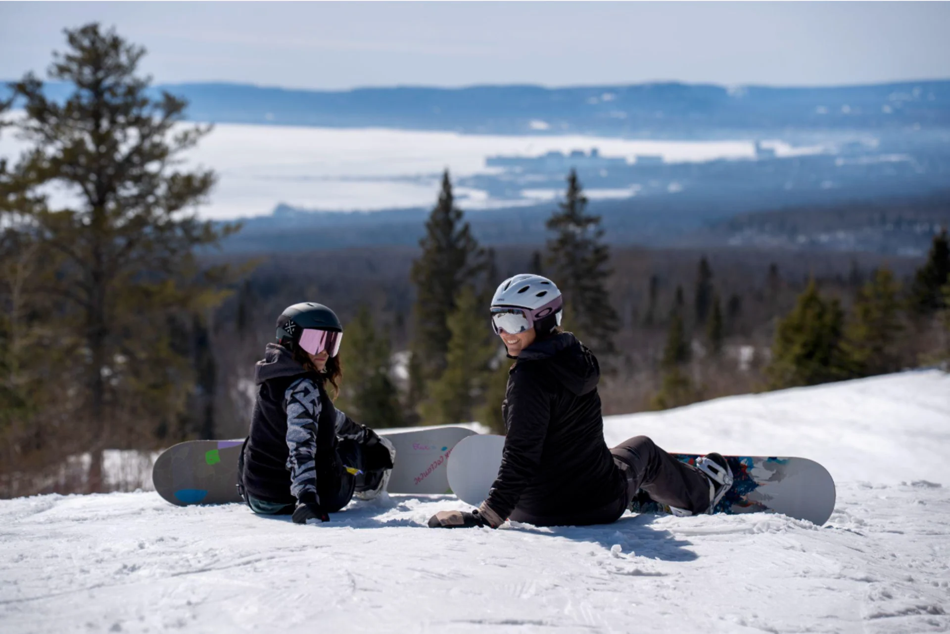 No re-use - sponsored: Hit the slopes and enjoy the view at Thunder Bay’s ski hills. Credit: Tourism Thunder Bay