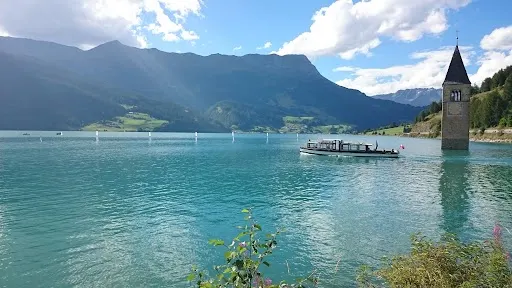 LE LAC DE RESIA