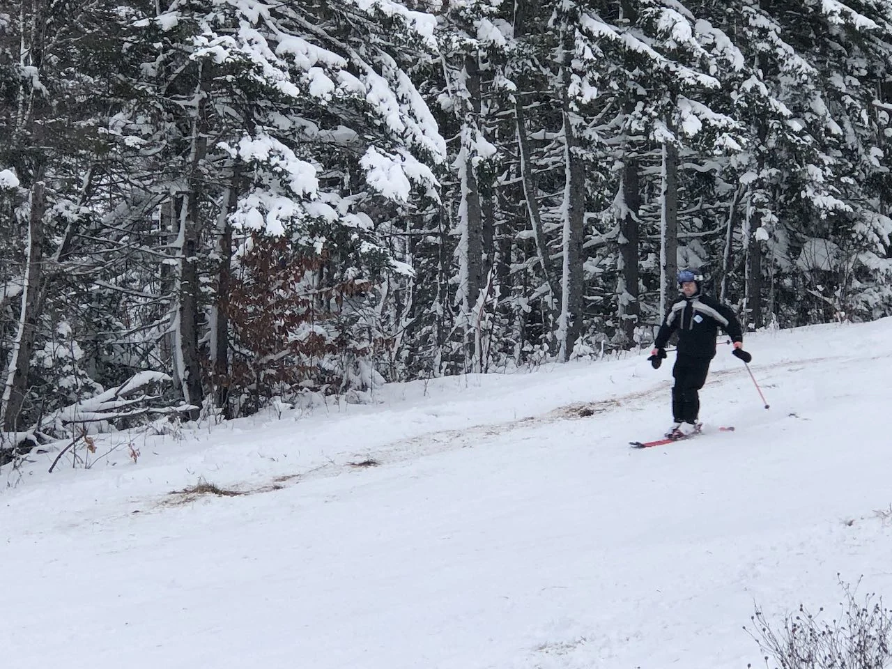 Crowds flock to ski hill in Nova Scotia as season finally opens