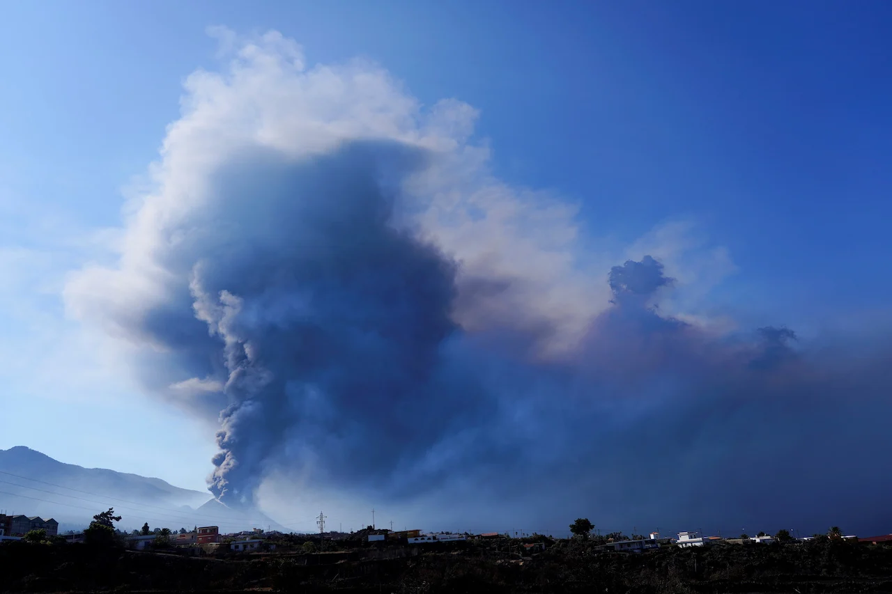 La Palma eruption/REUTERS/Juan Medina