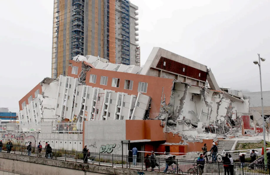 the-devastating-2010-chile-earthquake-and-tsunami-that-destroyed