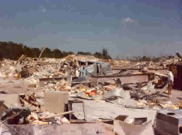 Niles Park Plaza 1985 tornado