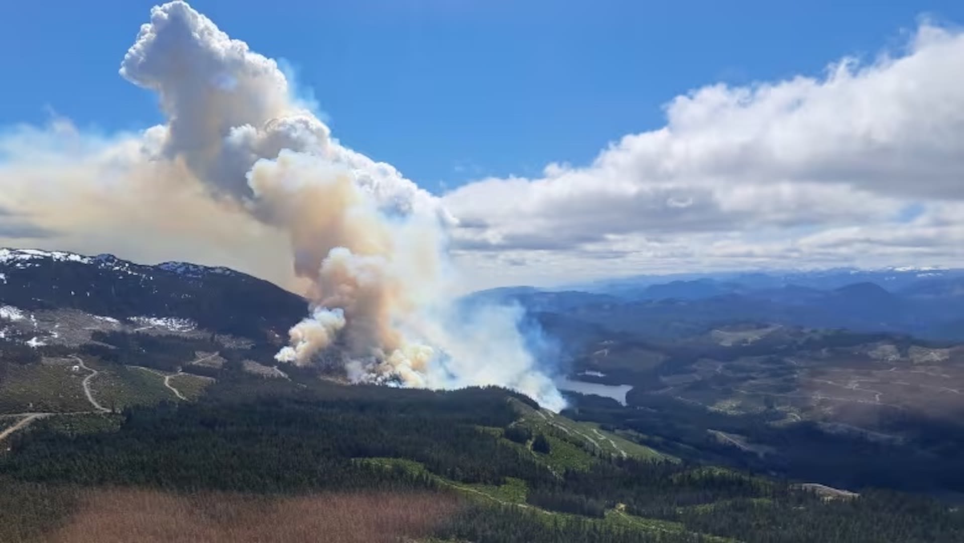 Even on 'wet coast' of Vancouver Island, wildfire worries grow - The ...