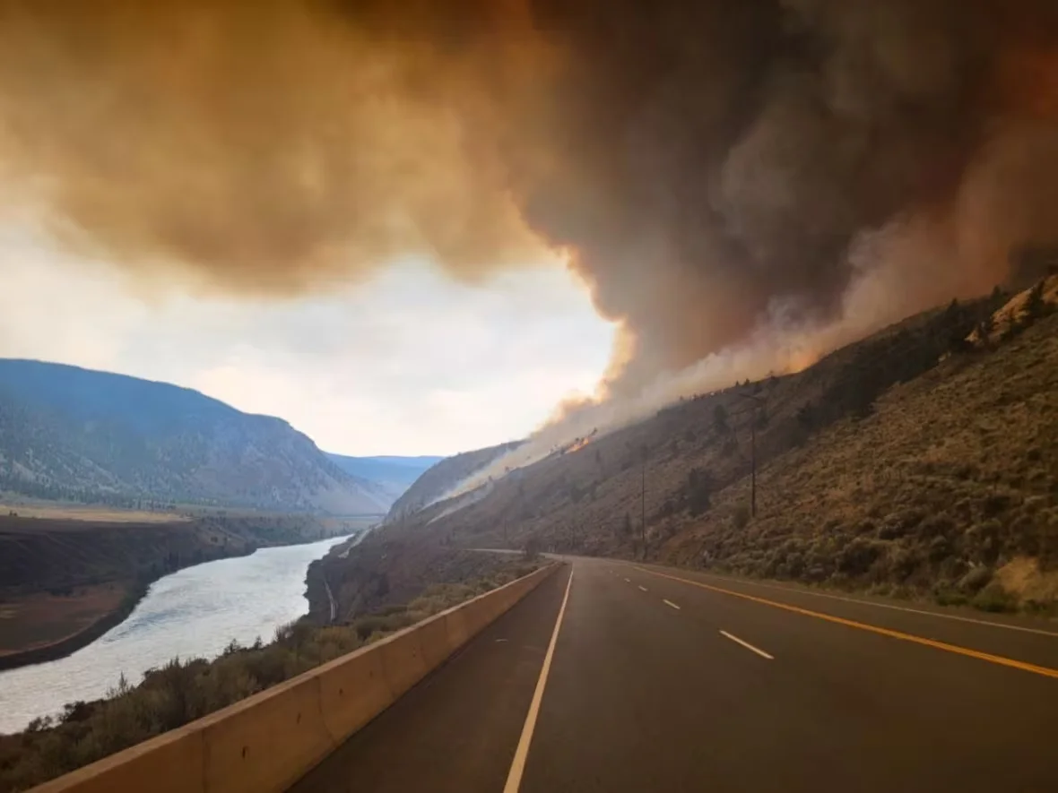 shetland-creek-fire (B.C. Wildfire Service)