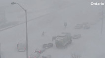 Winter storm brings traffic to a 'standstill' in Ontario, Quebec (PHOTOS)