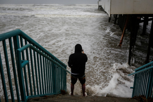 Hurricane Nicole makes landfall, weakens to tropical storm