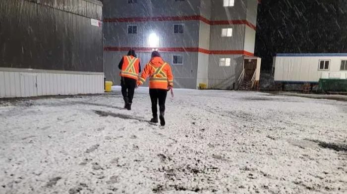 En images :  premier tapis blanc au Québec