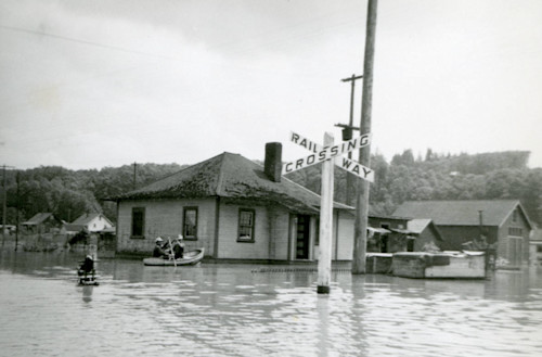 The Weather Network During the 1948 Fraser River Floods, water levels