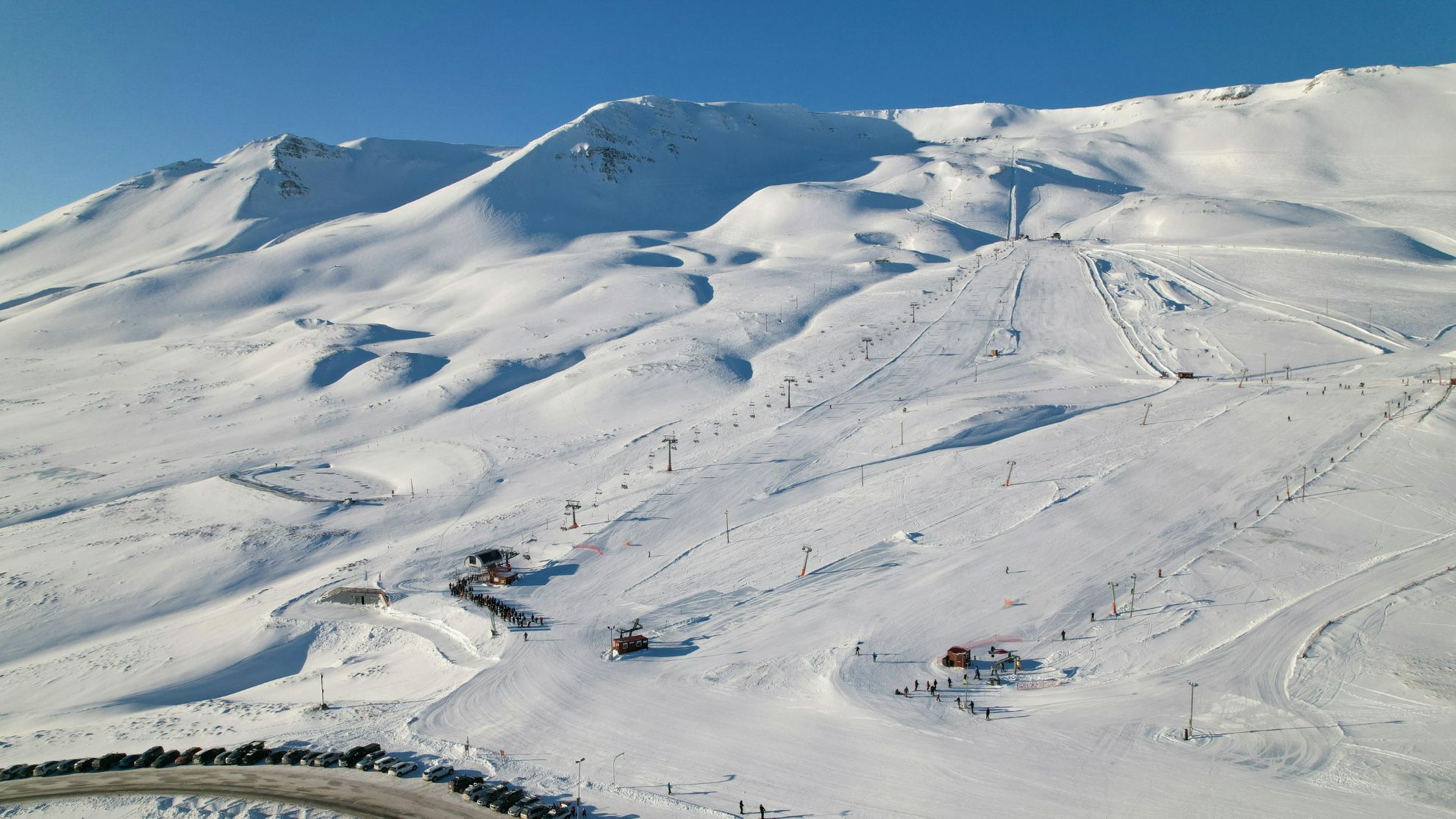 Toronto woman dies while skiing at Banff resort - The Weather Network