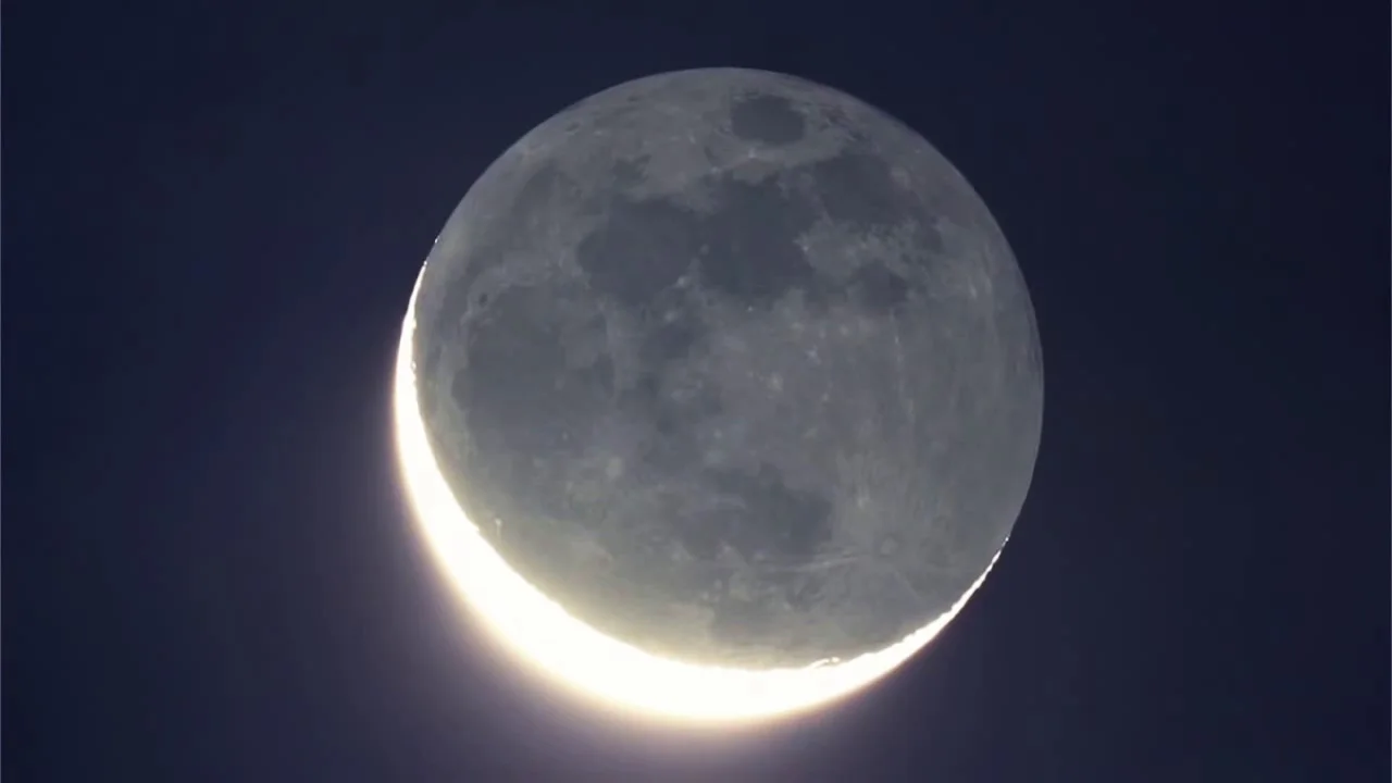 Earthshine - Science@NASA