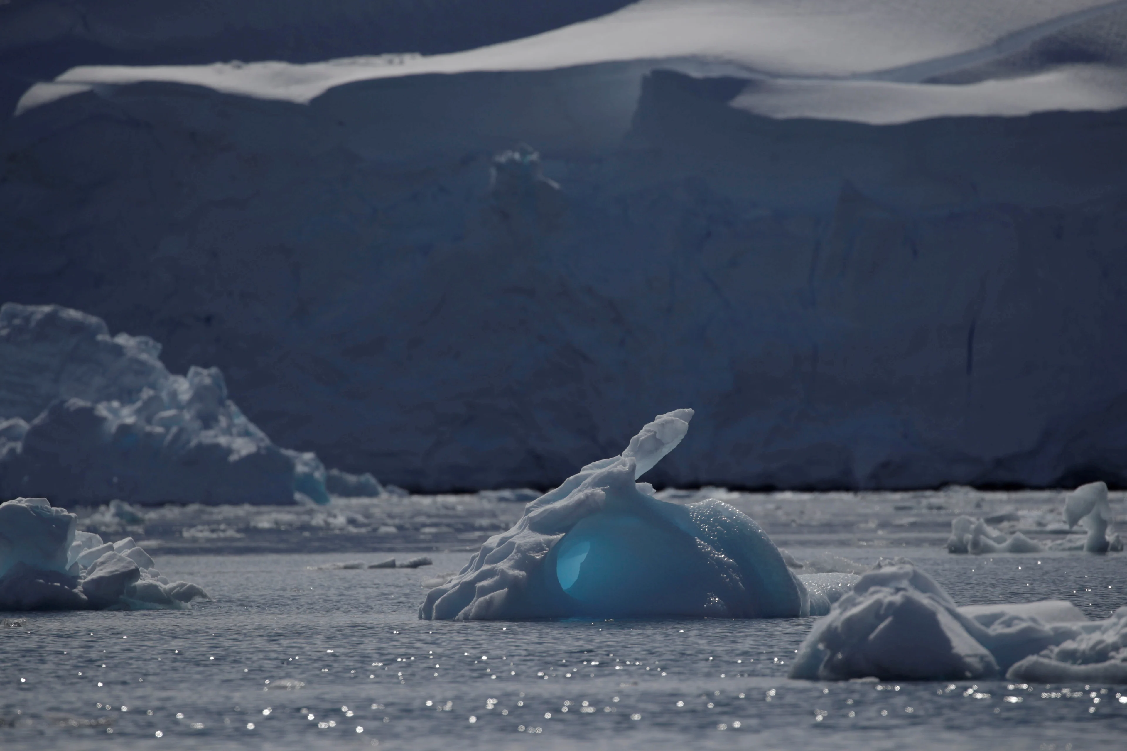 Reuters iceberg CLIMATE-CHANGE-ANTARCTICA