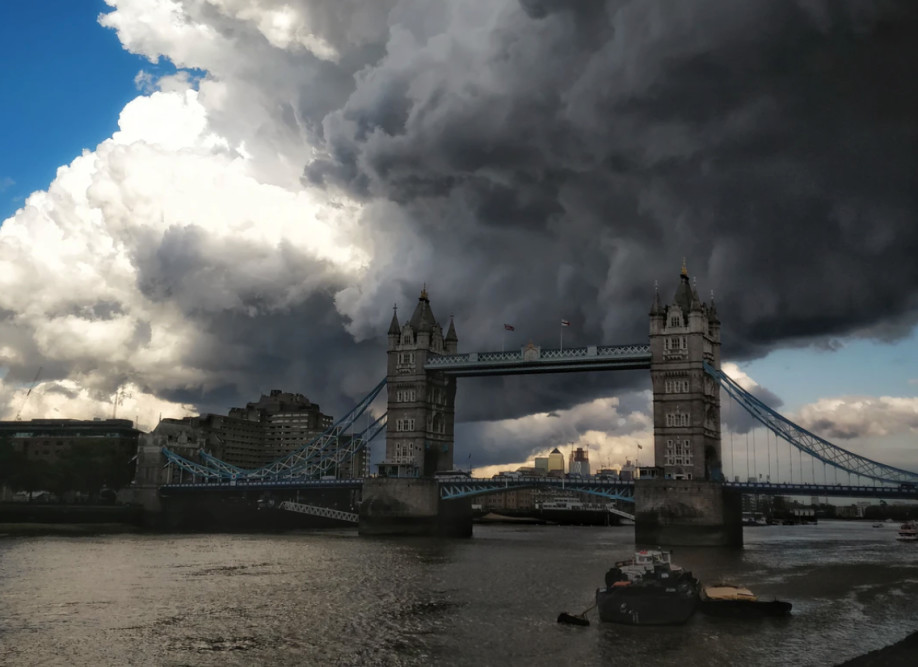 Remembering When London England Was Hit With A Rare T4 Tornado The Weather Network