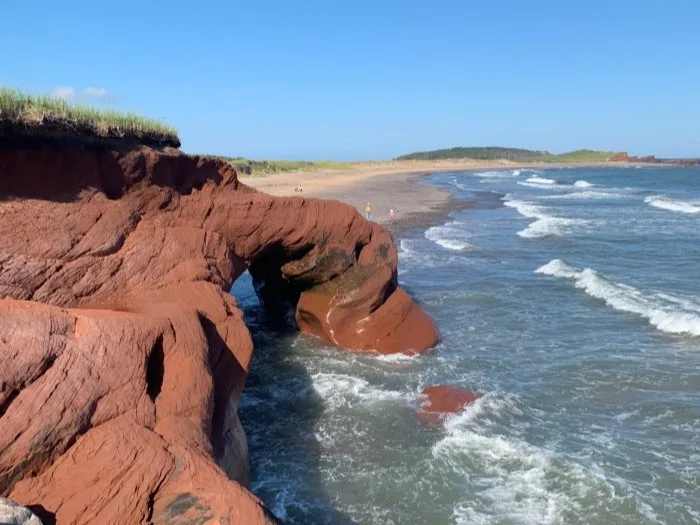 ILES-DE-LA-MADELEINE - ROCHER