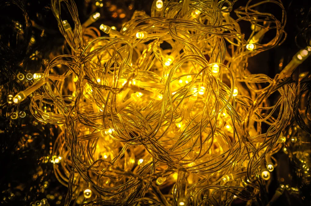 christmas lights - pexels - francesco ungaro