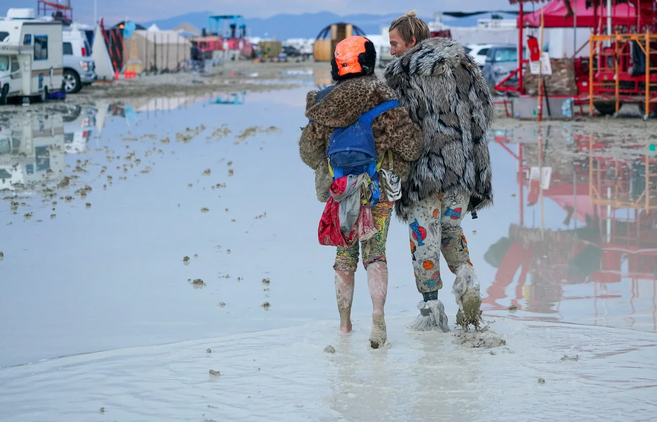 BURNING MAN/Trevor Hughes/USA TODAY NETWORK via REUTERS NO RESALES. NO ARCHIVES.