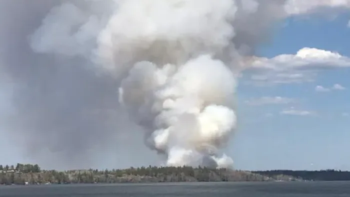 Wildfire ignites in Whiteshell Provincial Park near Falcon Beach