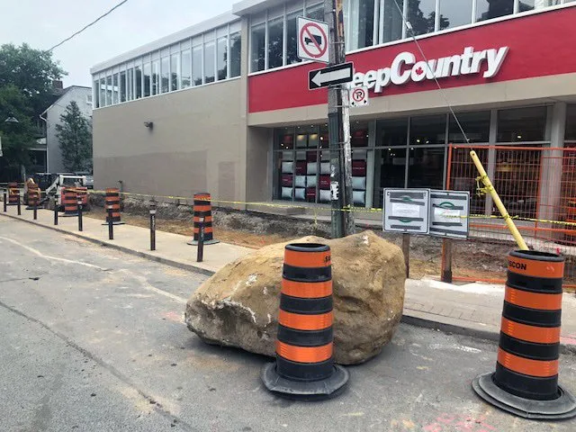 Billion-year-old rock unearthed in downtown Toronto
