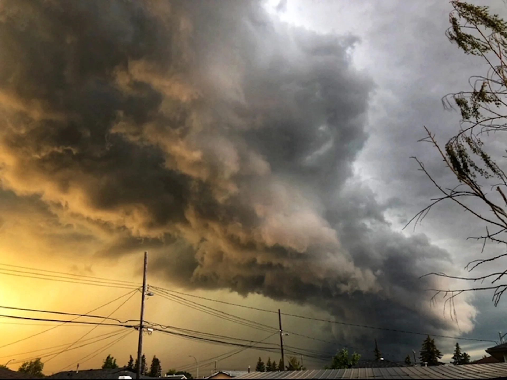 Rising potential for severe storms in Alberta as heat, humidity builds