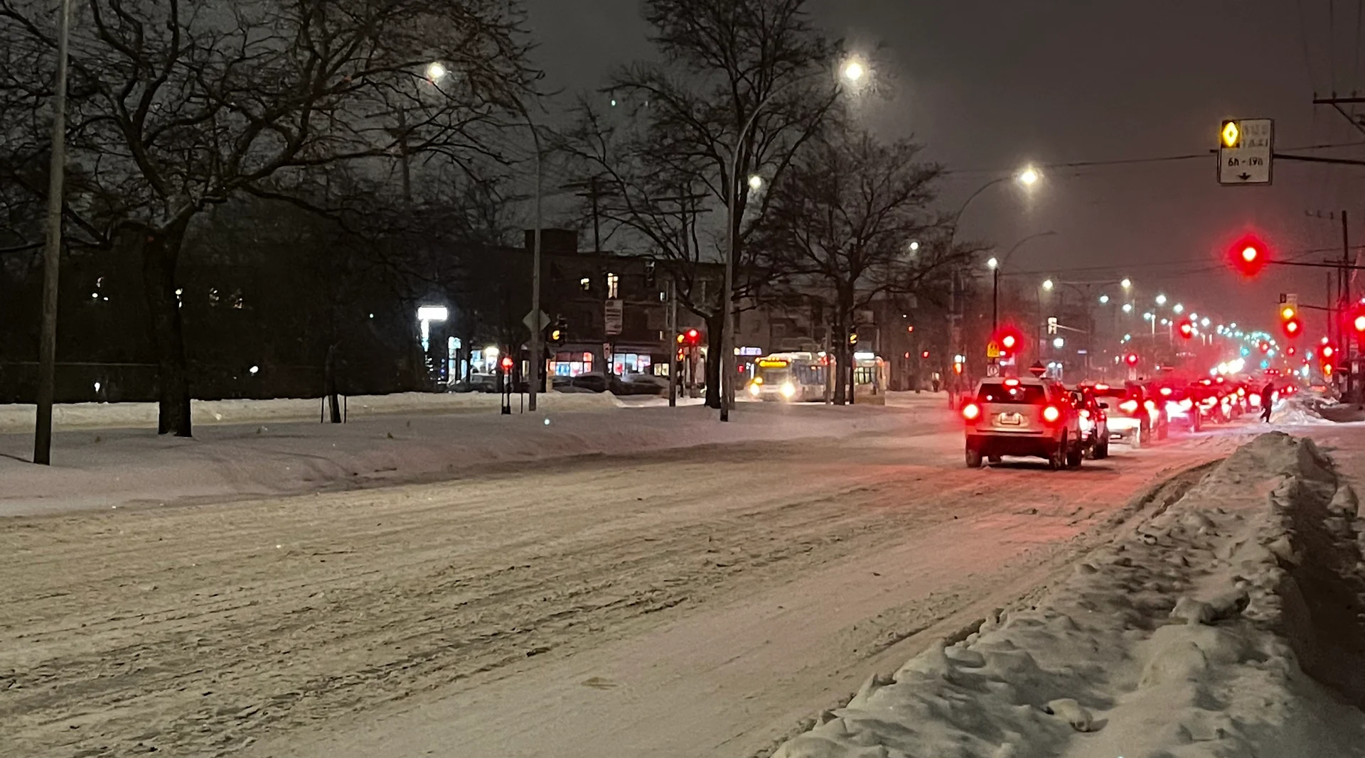 30+ cm de neige, rafales à 80+ km/h : le Québec sera secoué