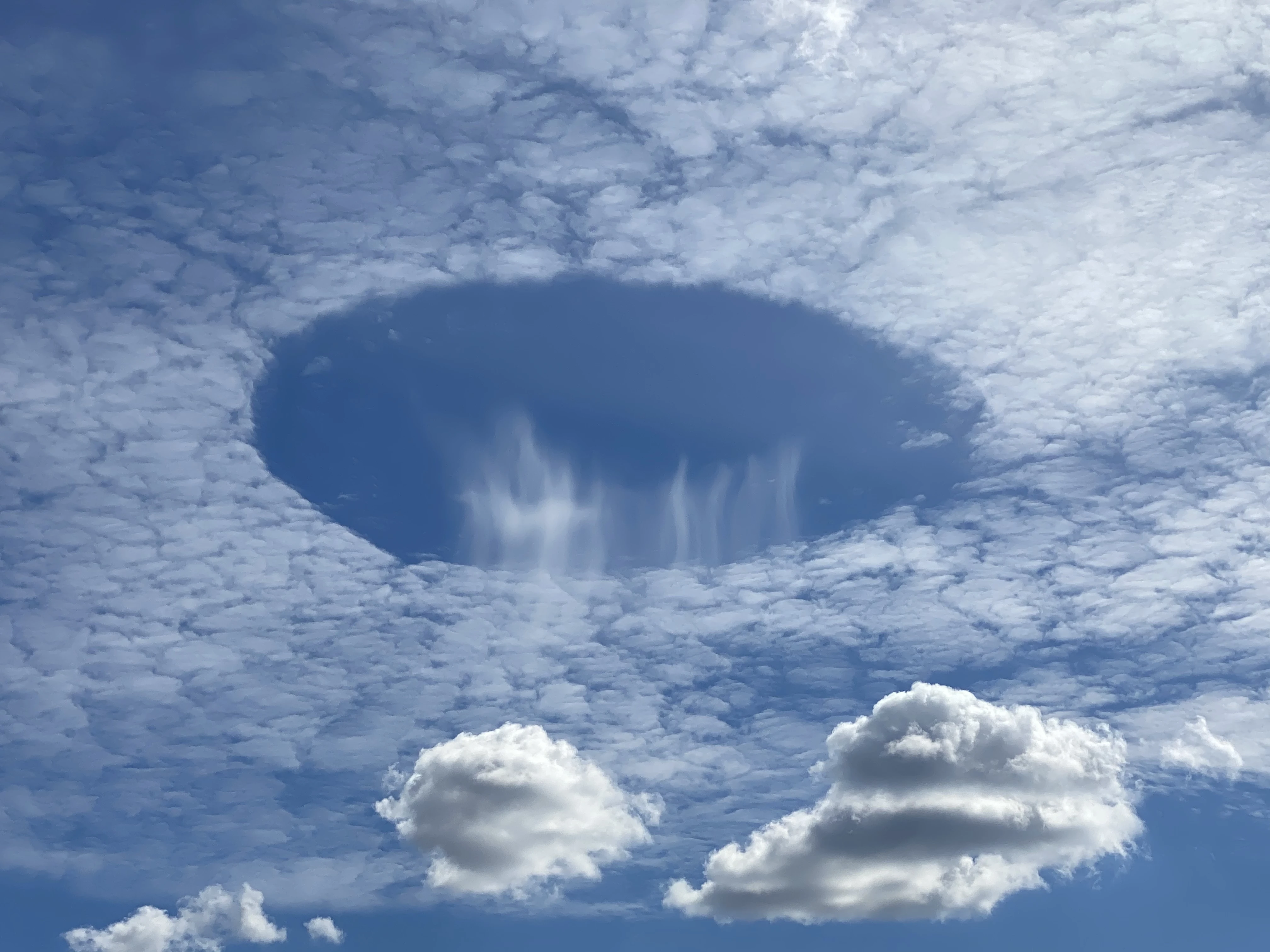 Heads up! These six special clouds linger in our skies every day