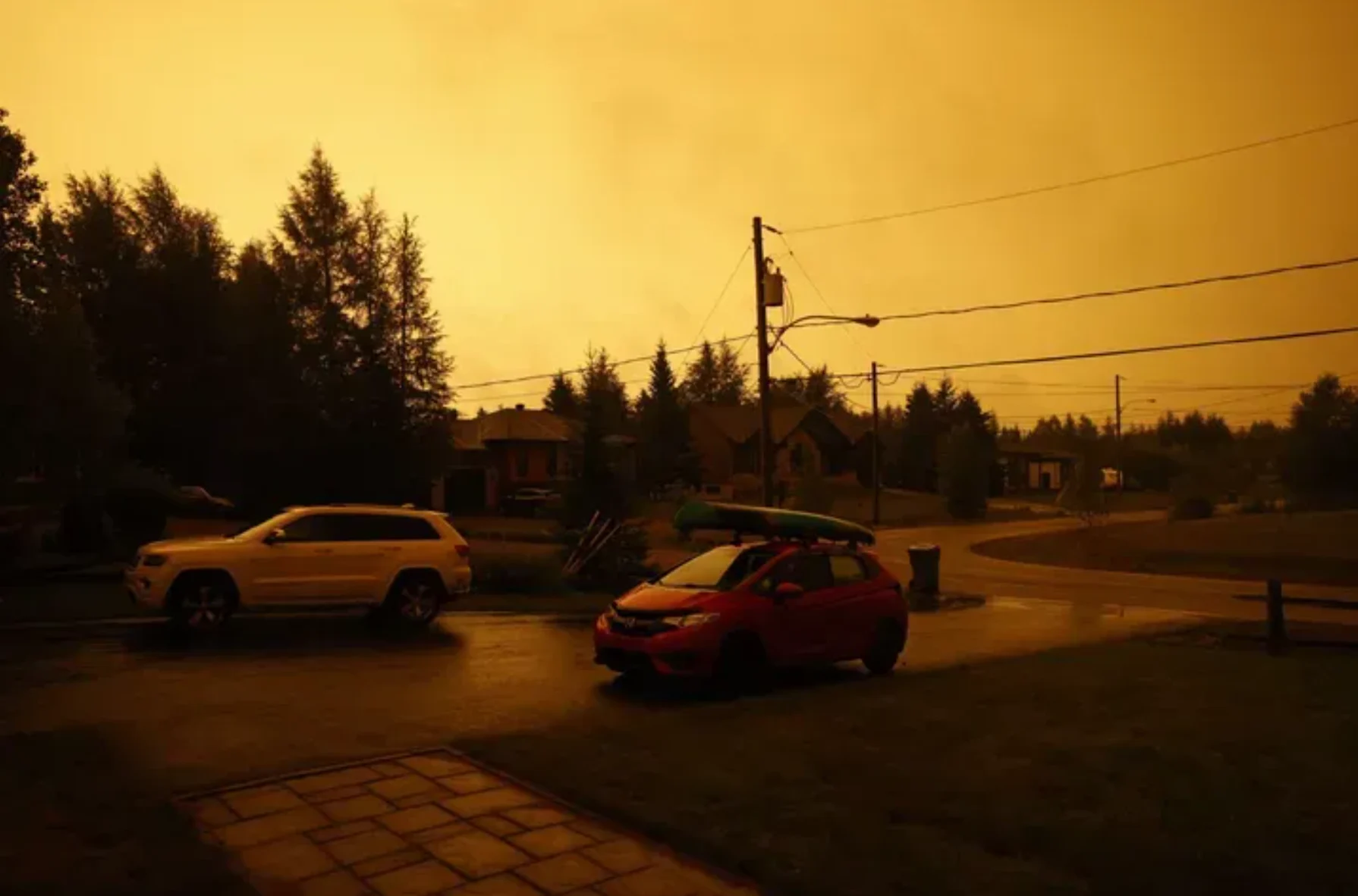UGC: Shannon, Que., smoky skies. (Audrey Carpentier/Submitted to MeteoMedia)