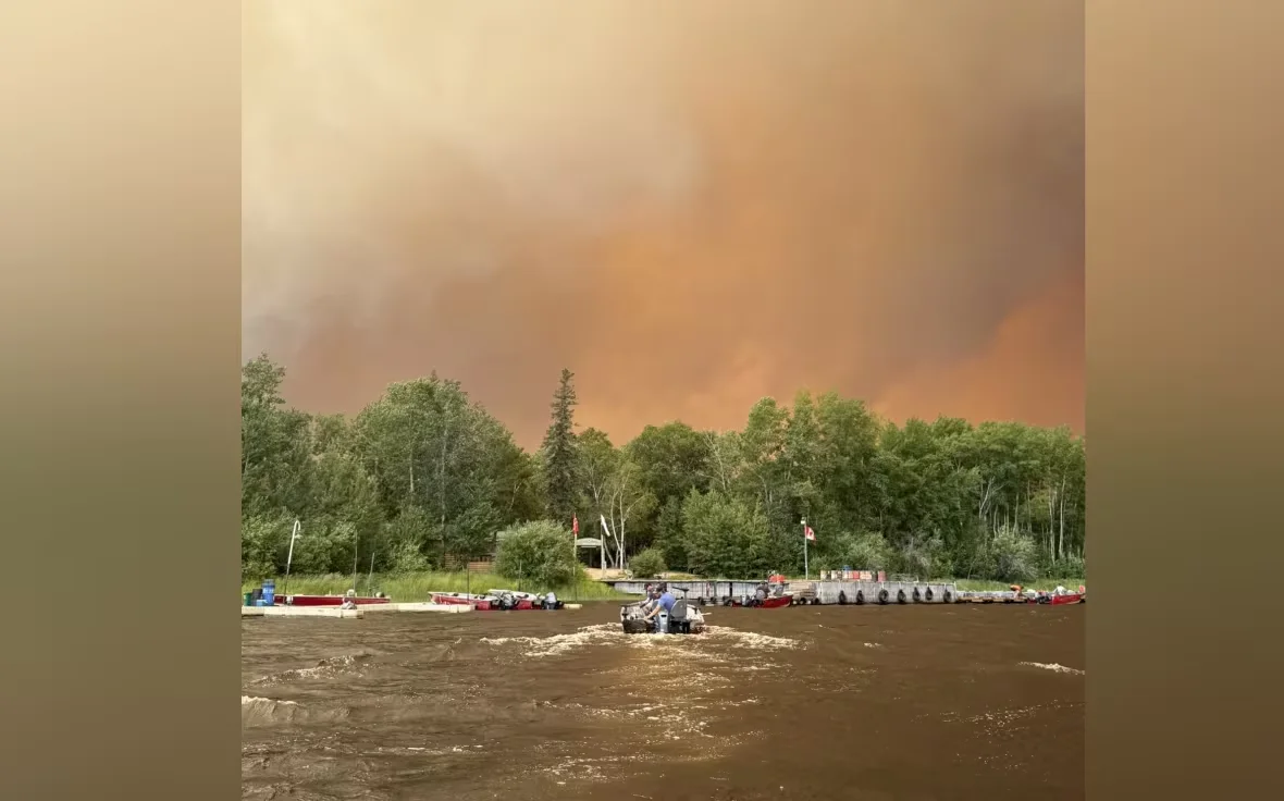 Aitken Lake, Fire, Wildfire, Manitoba, July 11, 2025. (Andrew Paterson/Twitter)