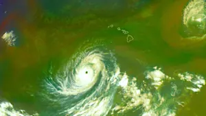 Fort El Niño : l’ouragan Lowell se tourne vers Hawaï. Détails ici.