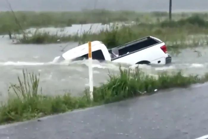 1 mètre de pluie est tombé au Texas : au moins deux décès