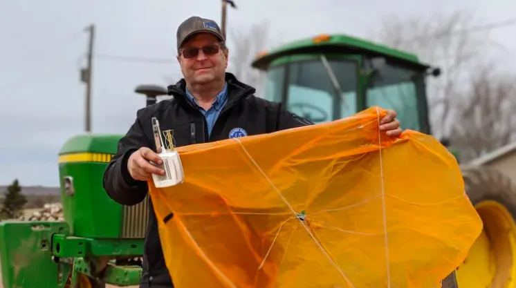 Weather balloon from U.S. floats into P.E.I. farmer's field