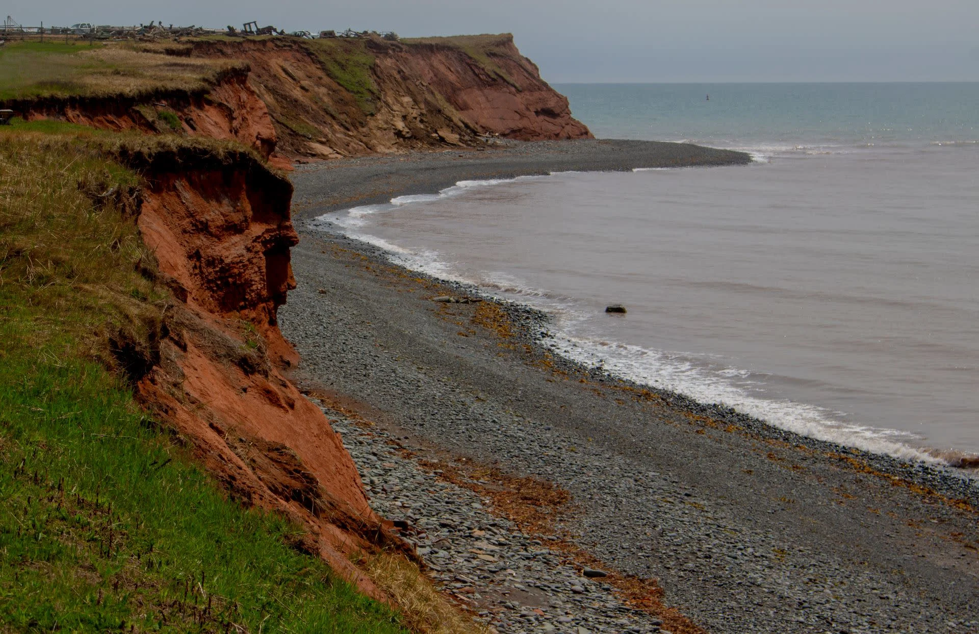 Magdalen Islands' gravel shield against climate change