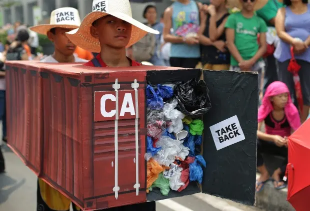 Ship carrying Canadian trash arrives from the Philippines